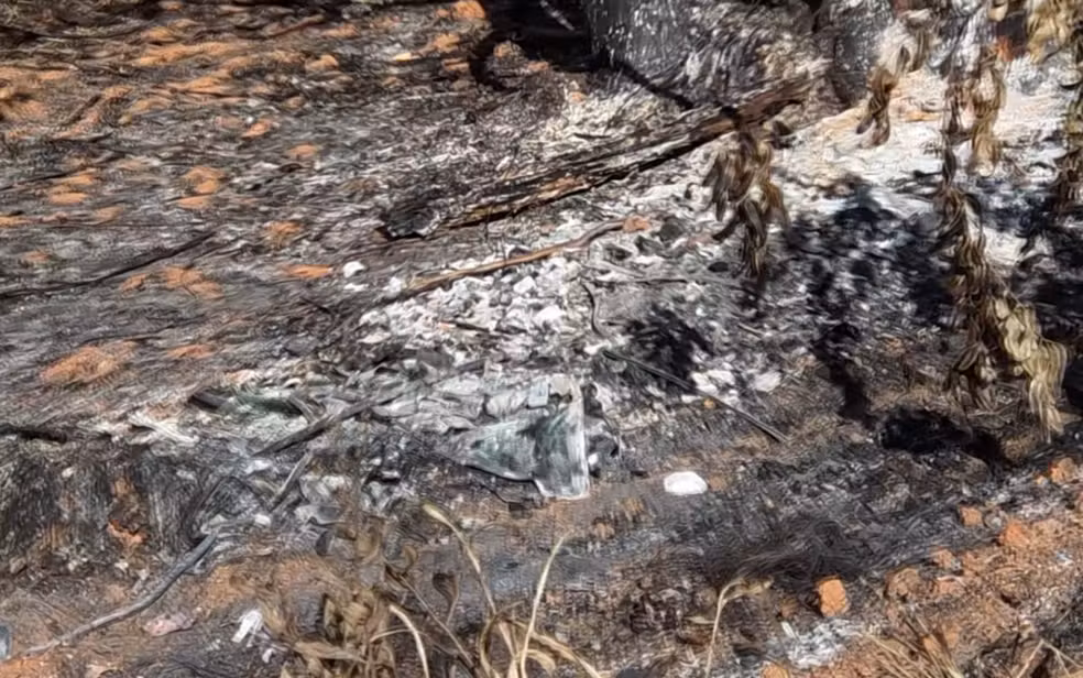 Restos carbonizados são encontrados onde carro de mulher desaparecida foi incendiado em Pouso Alegre
