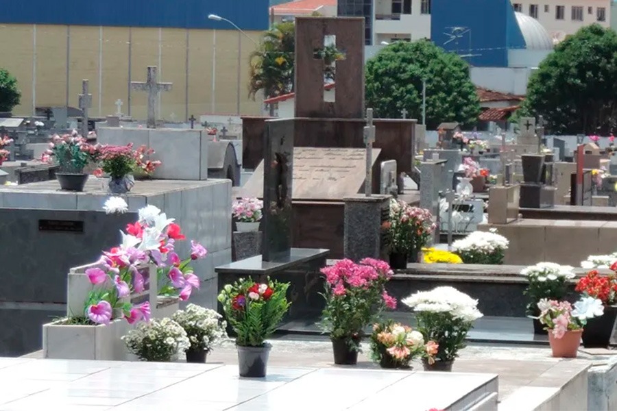 Prefeitura define prazos para reformas e limpeza de jazigos em Pouso Alegre